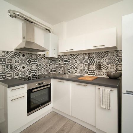 Appartement Tout Equipe Parking Balcon 2 Chambres Marseille Ngoại thất bức ảnh